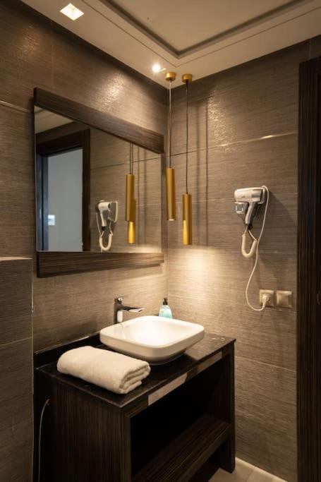 شقة #56 Maarif Racine Urban Massira Near Twin Center الدار البيضاء المظهر الخارجي الصورة